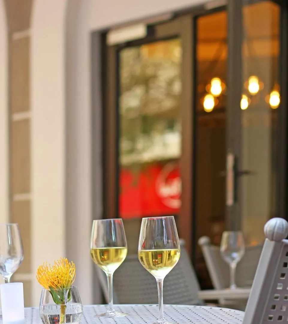 Hollow On The Square City Hotel Cape Town 4*,  Güney Afrika