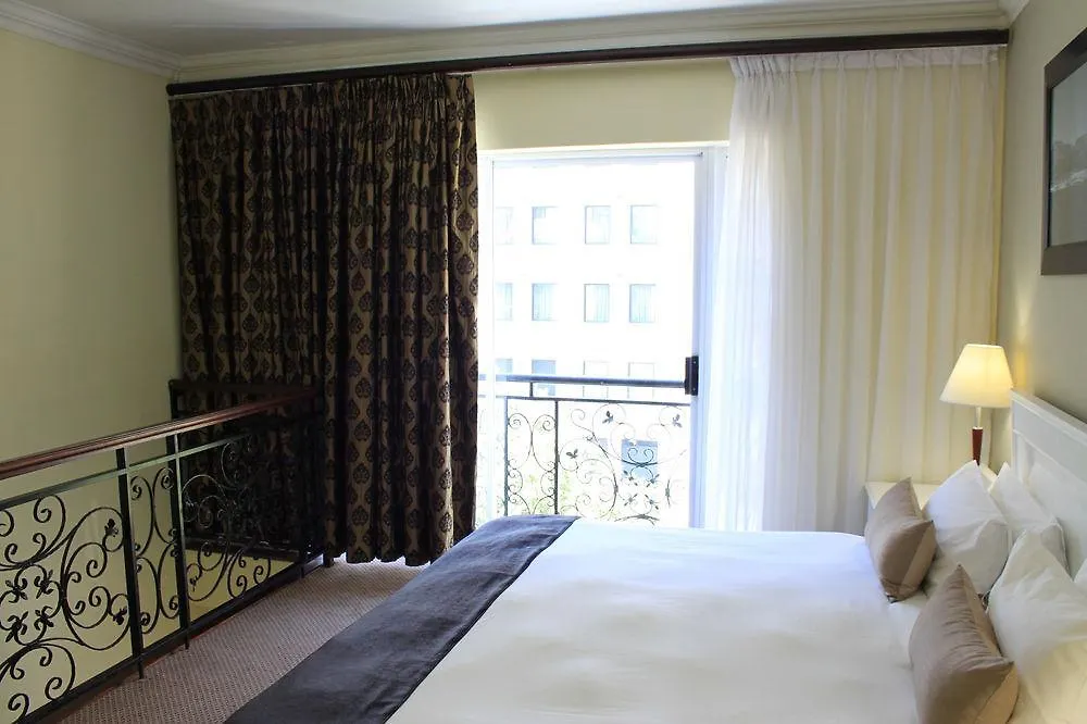 Hollow On The Square City Hotel Cape Town 4*,